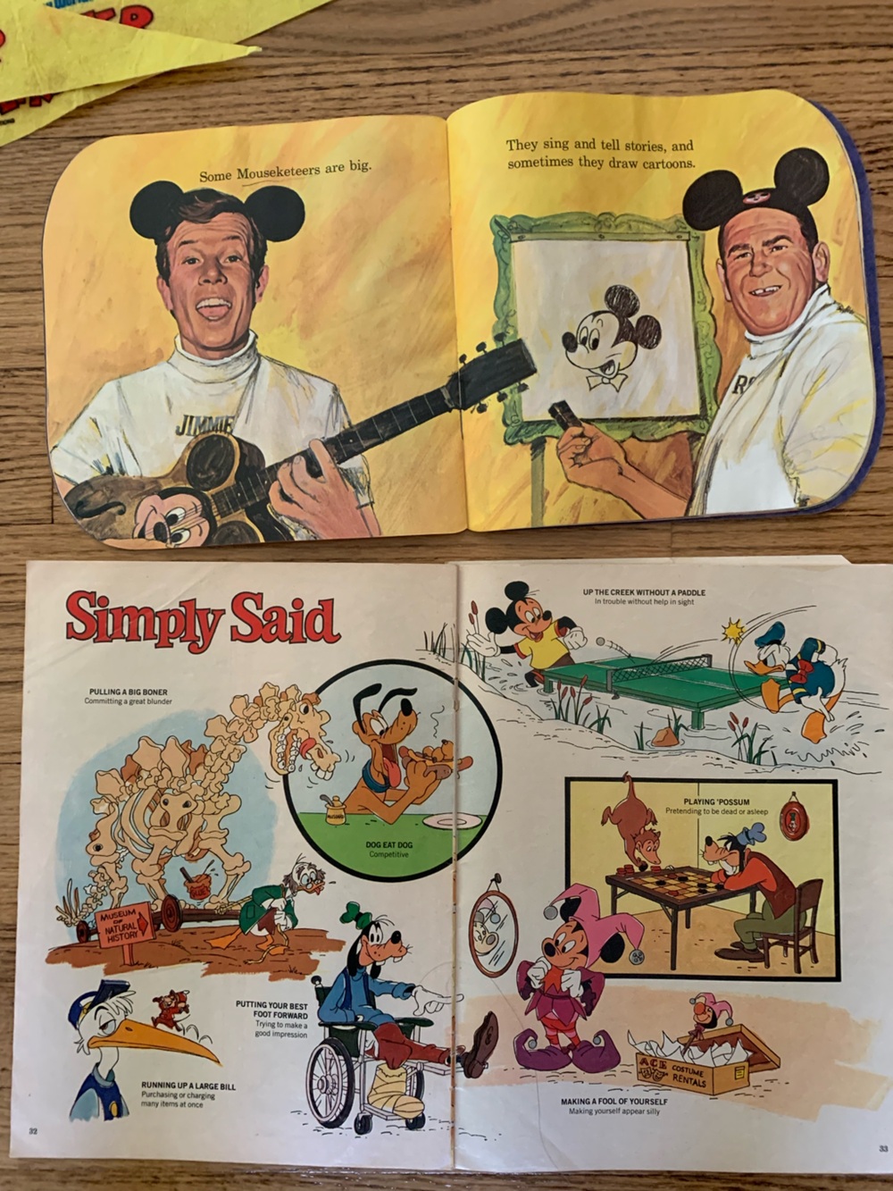 VTG 70s Disney Mickey Mouse Memorabilia Bundle - 5 Pc Lot - Picture 4 of 15